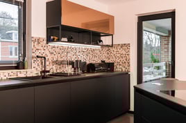 Cuisine laquée noire extra mate & Dekton à Hannut | Raison Home - 2