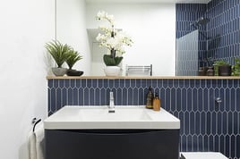 Modern blue bathroom | Raison Home - 2