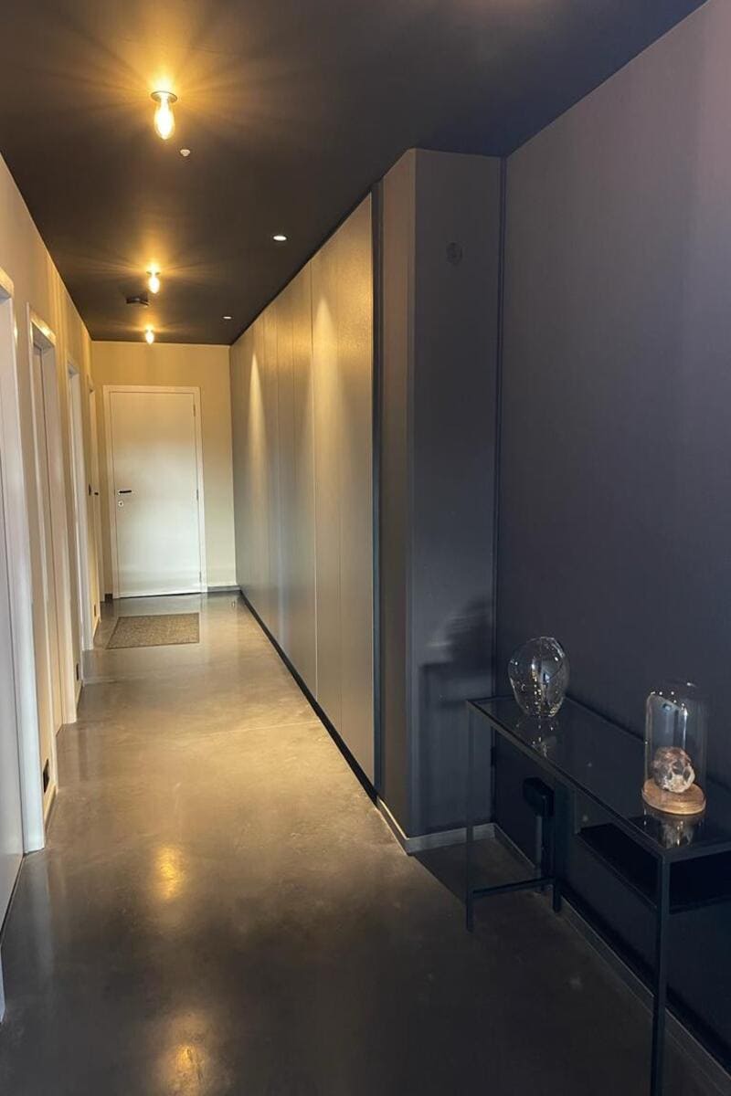 Vestiaire d'entrée moderne sur mesure à Mettet 3