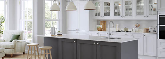 White_kitchen_grey_island