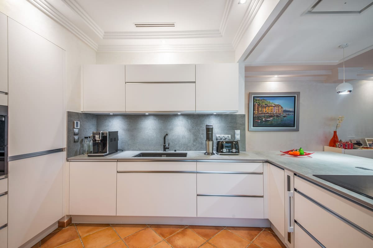 Contemporary white and grey kitchen 3