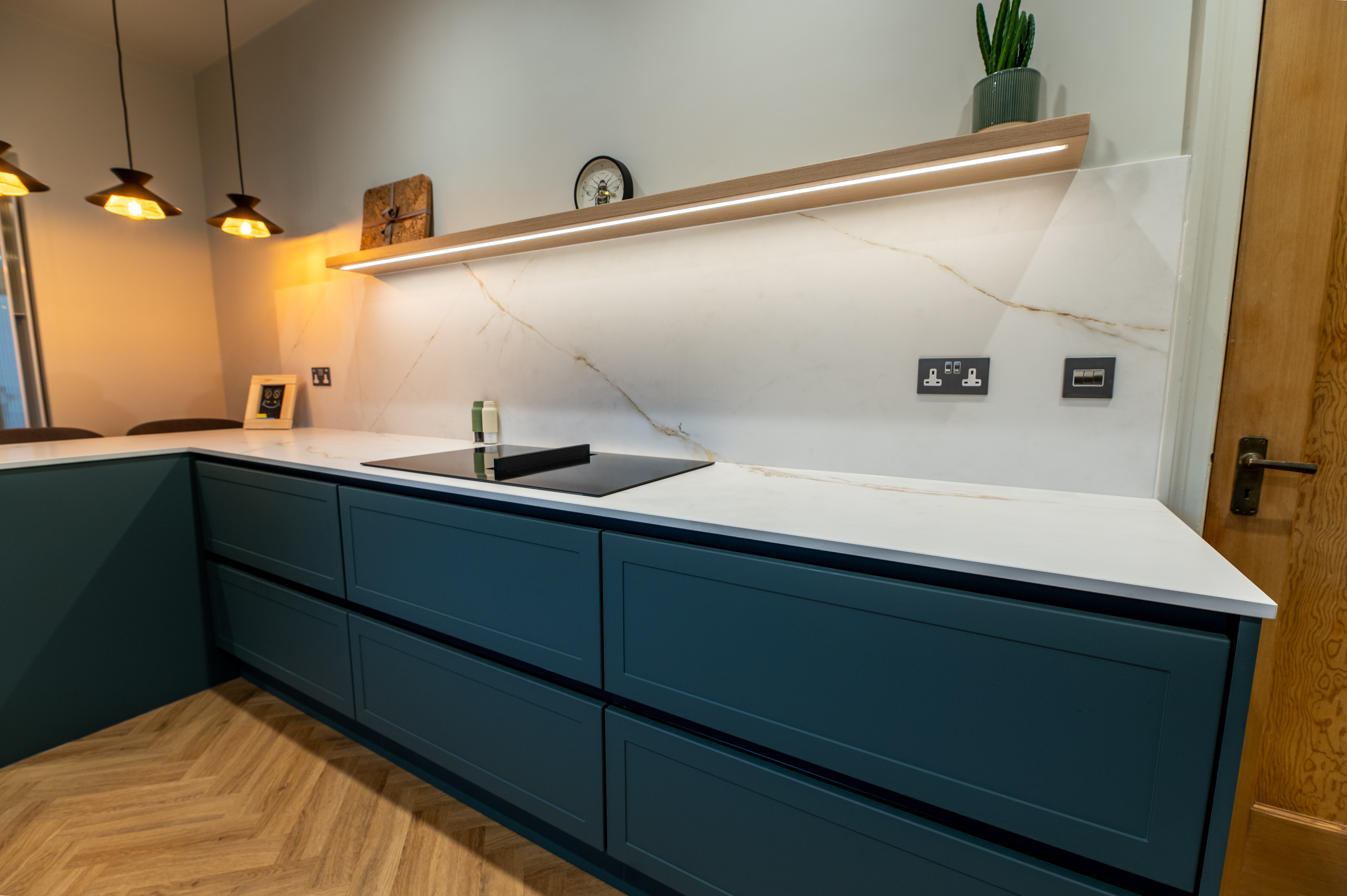 Heritage green and dubai gold kitchen, Designed by Fiona Sneddon - 3