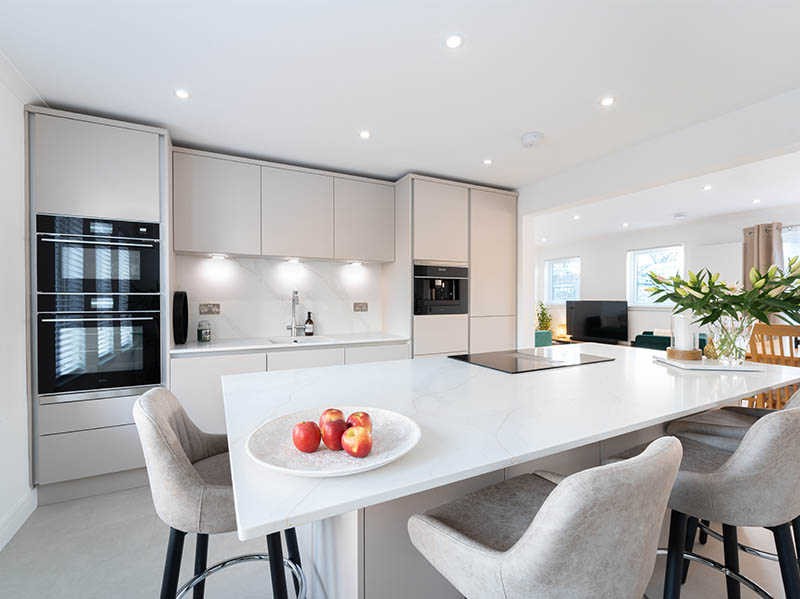 Cashmere Handleless kitchen in Linlithgow | Raison Home - 2