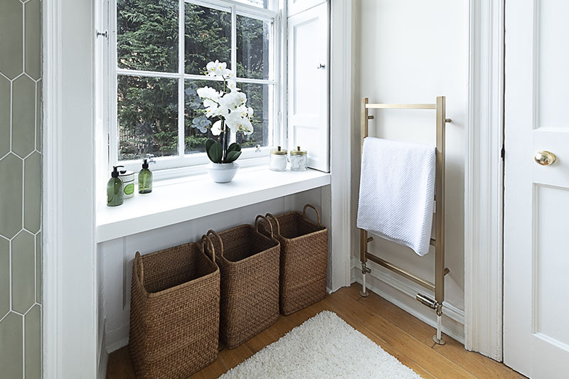 Elegant Green & Brass Bathroom 2