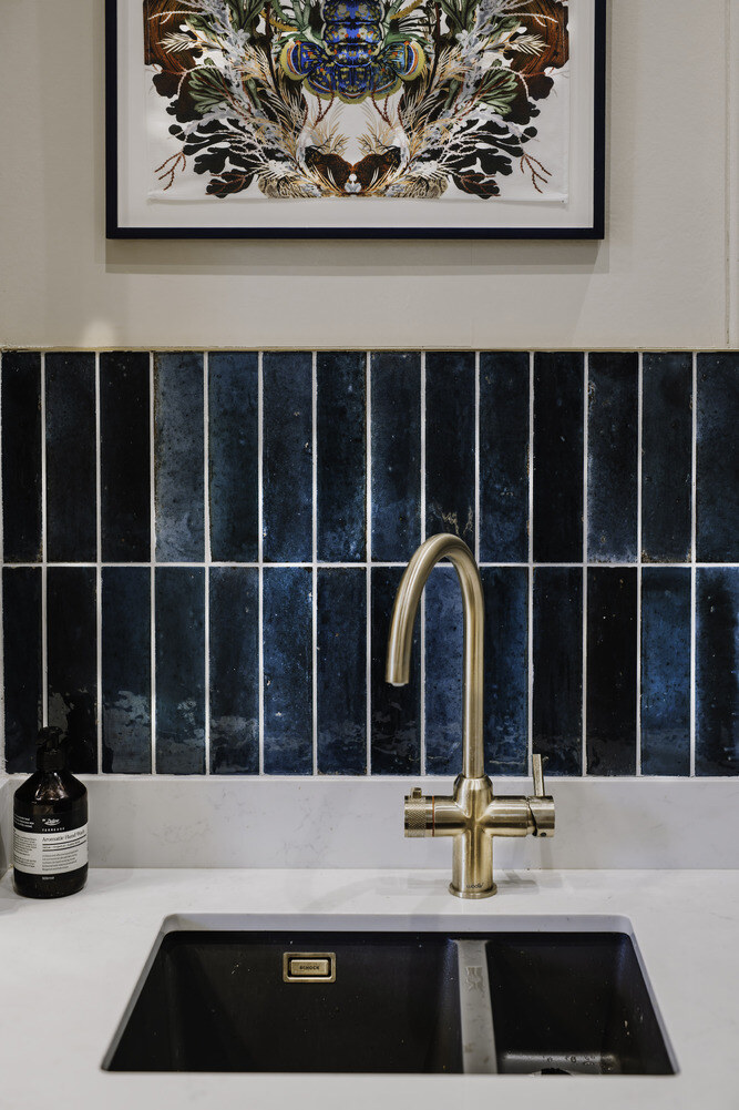 Fjord Green and Porcelain Modern Shaker in Edinburgh | Raison Home - 5