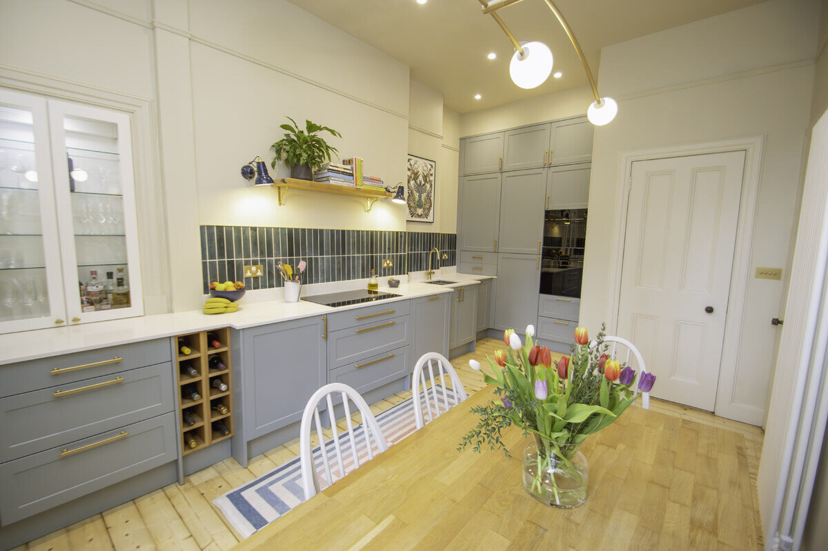 Fjord Green and Porcelain Modern Shaker in Edinburgh | Raison Home - 1