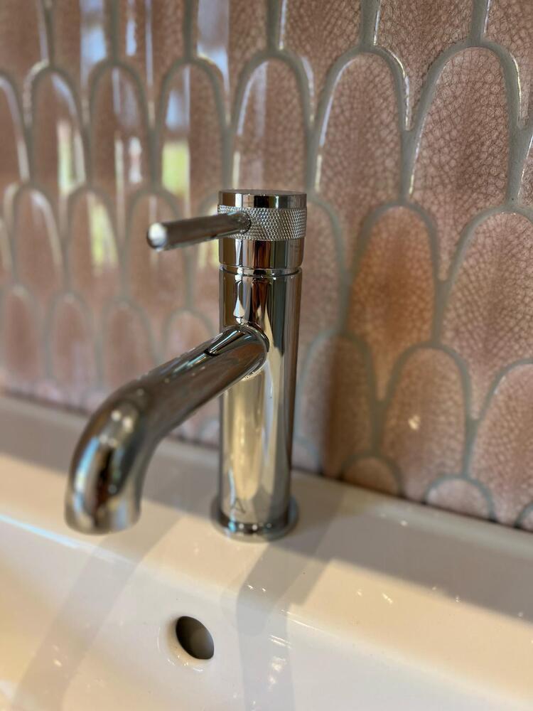 Pink Shower and Utility Room - 4
