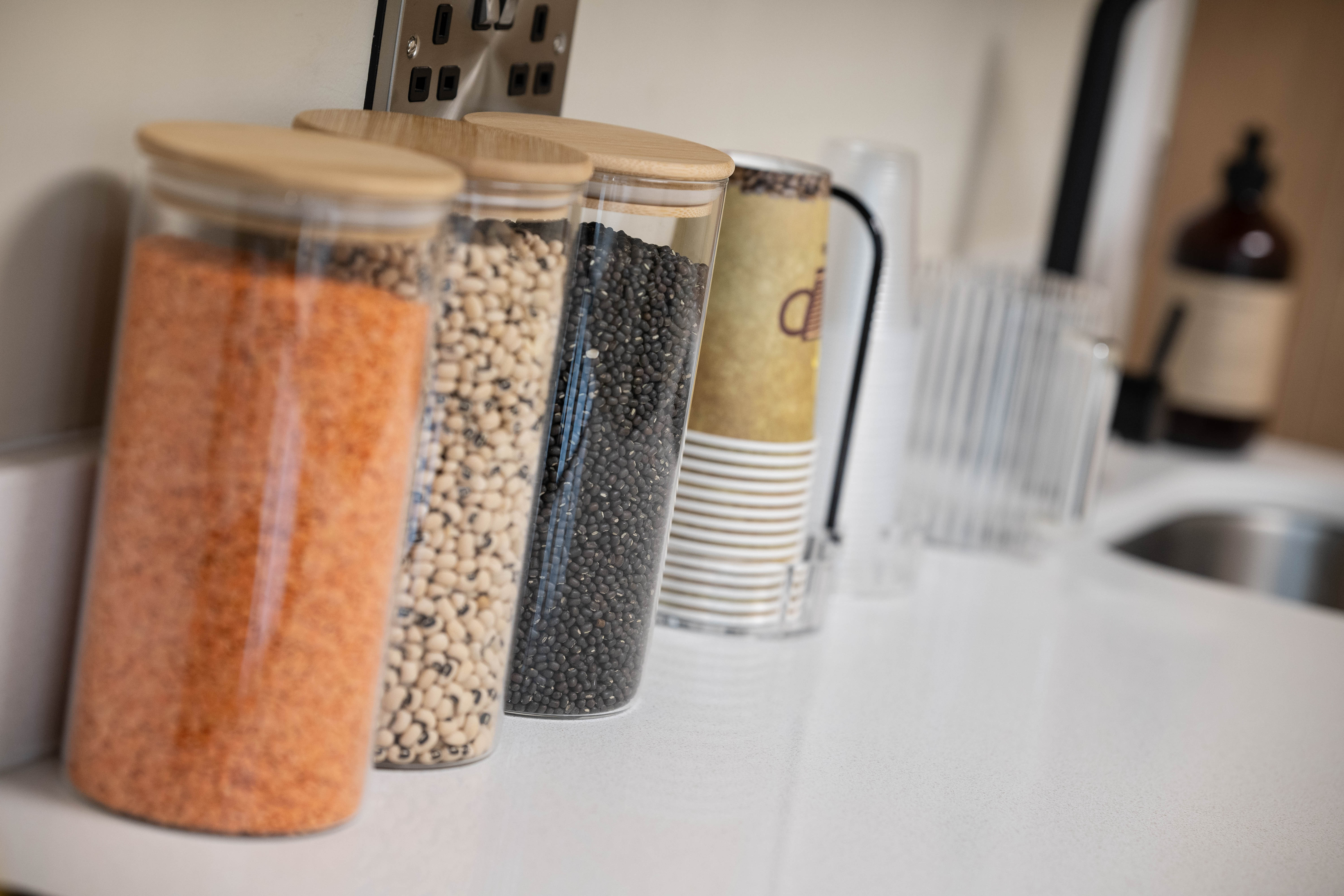 Taupe Handleless By Yakov Salomon - 6