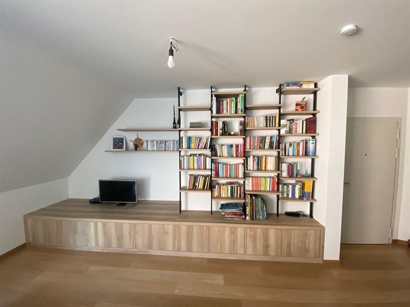 Meuble rangement et bibliothèque bois et noir à Bruxelles 1