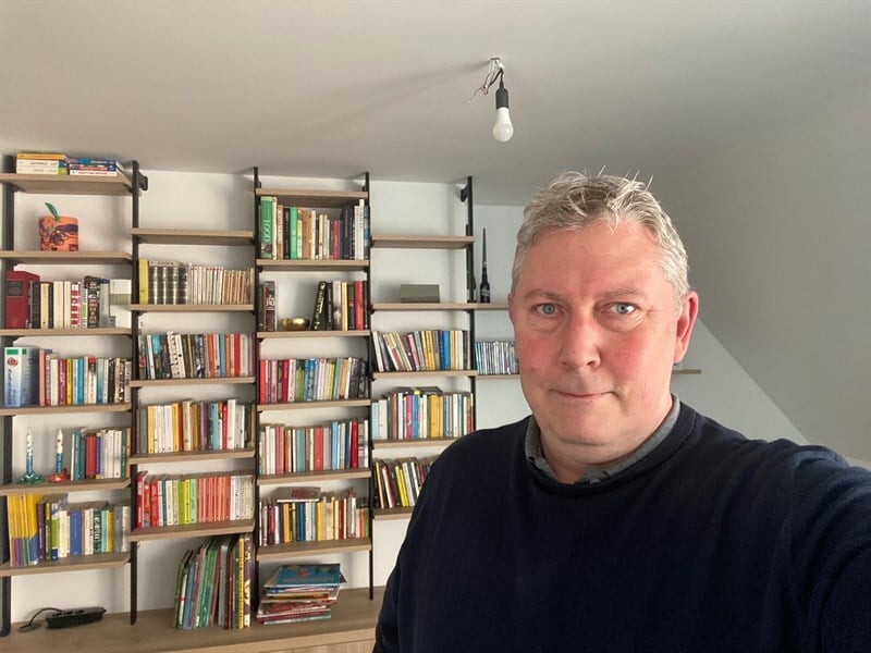 Meuble rangement et bibliothèque bois et noir à Bruxelles 3