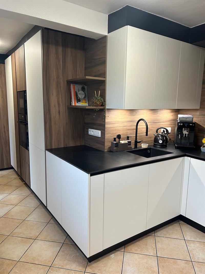 Cuisine ouverte de style moderne à Houdemont | Raison Home - 2