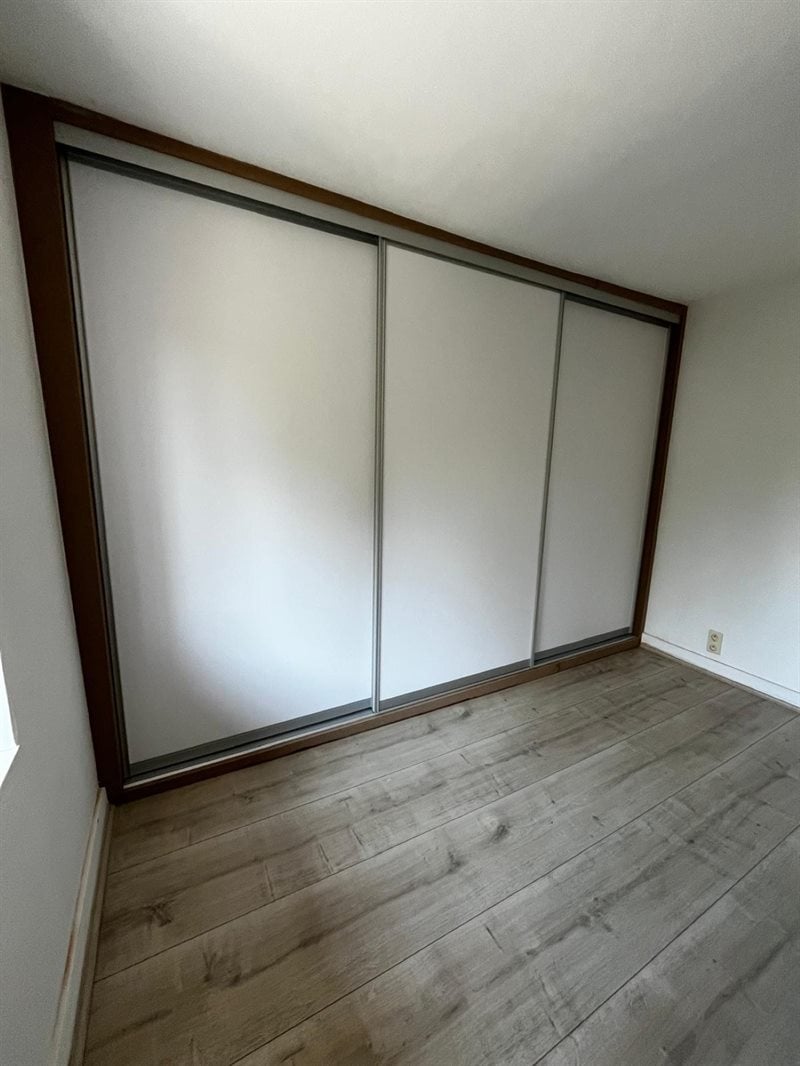 Placards sur-mesure à Hanzinne 1