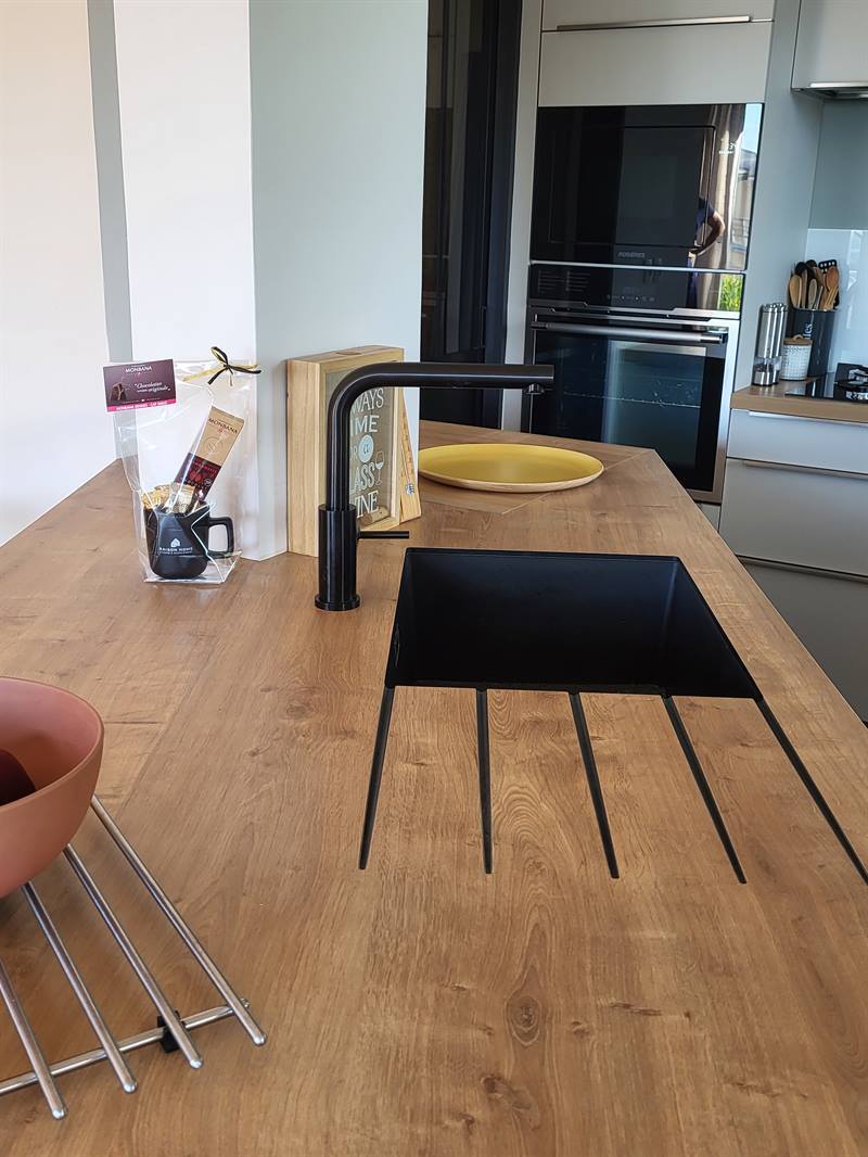 Cuisine ouverte sur-mesure à Thorigné-Fouillard | Raison Home - 2