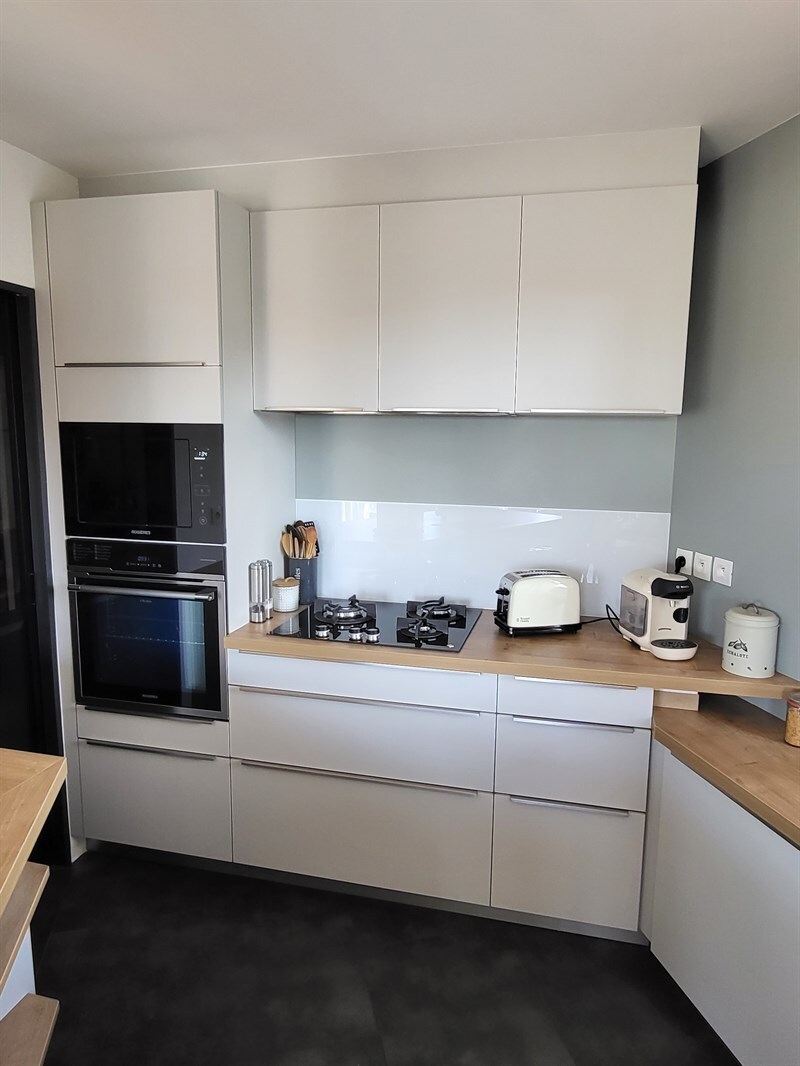Cuisine ouverte sur-mesure à Thorigné-Fouillard | Raison Home - 4