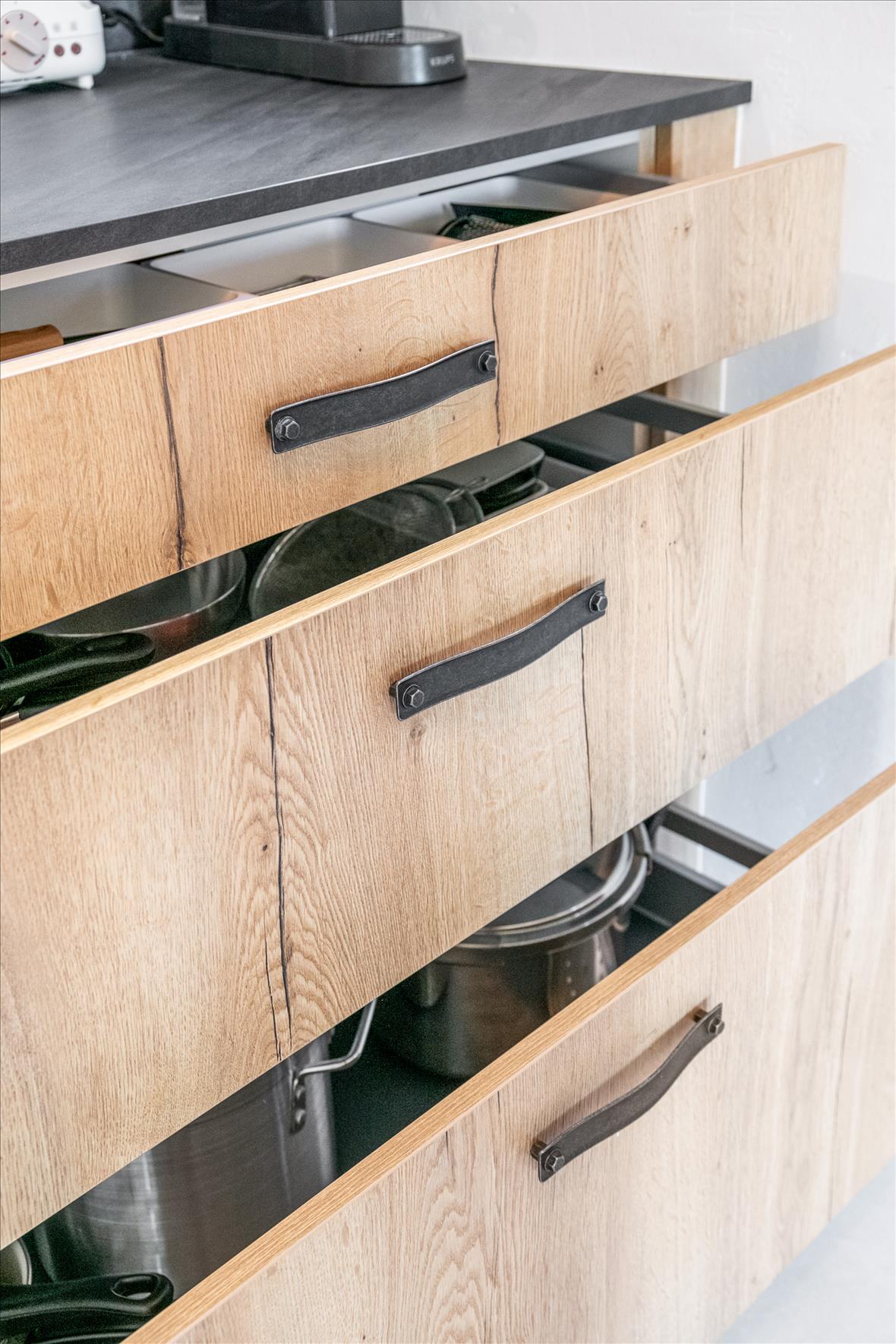 Contemporary black and wood kitchen 6