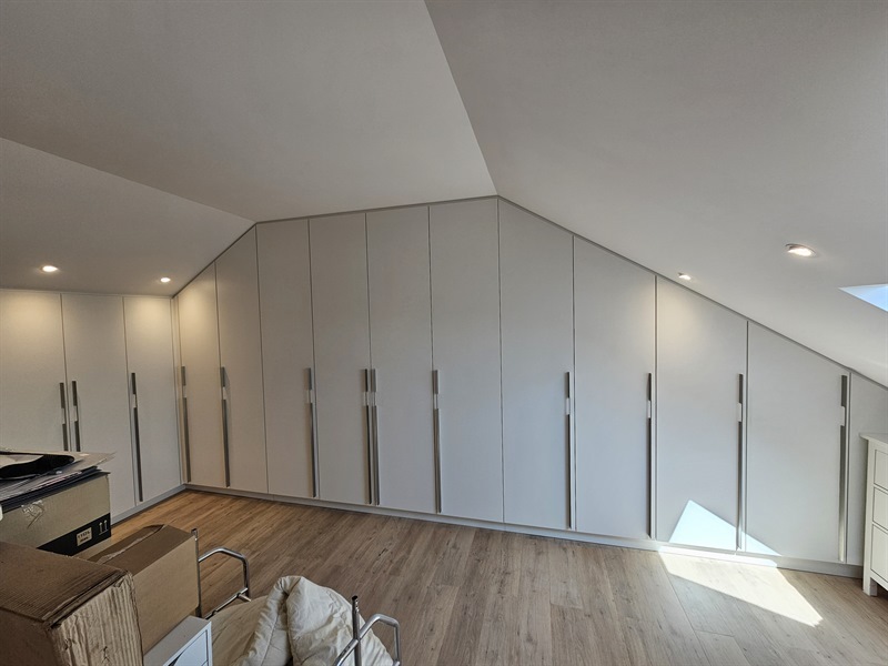 Aménagement de maison (dressing, entrée, meuble TV, salle de bain) à Heicourt 1