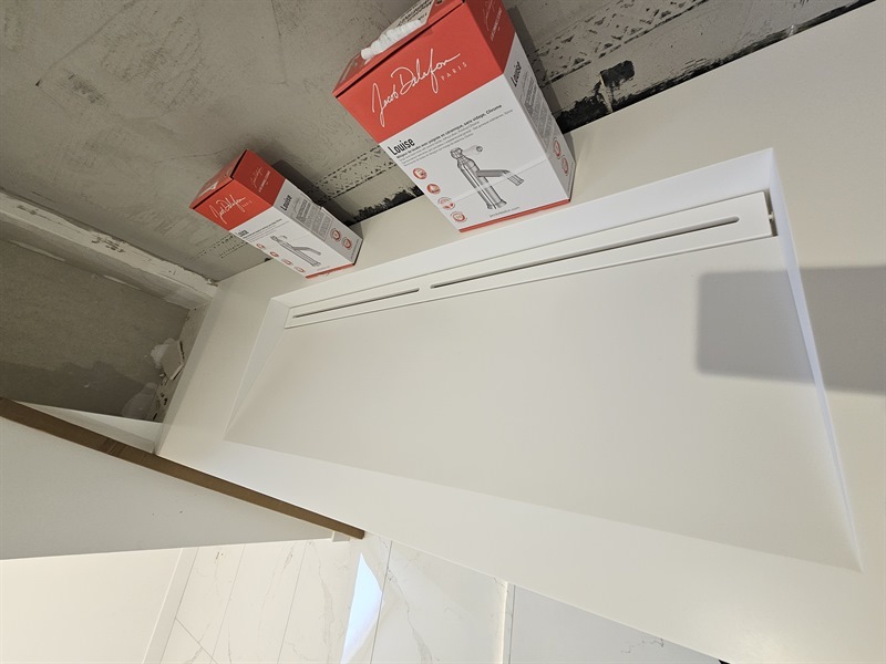 Aménagement de maison (dressing, entrée, meuble TV, salle de bain) à Heicourt 3