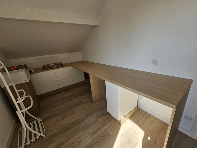 Aménagement de maison (dressing, entrée, meuble TV, salle de bain) à Heicourt 4