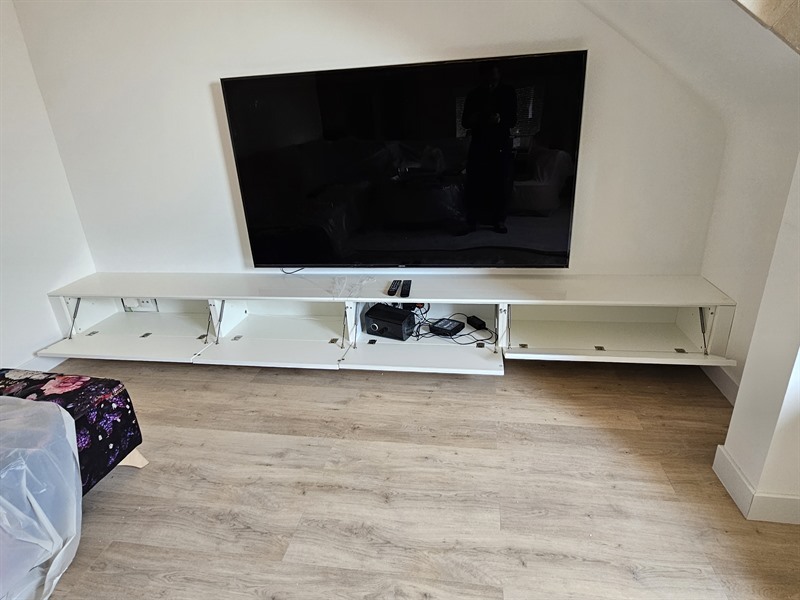 Aménagement de maison (dressing, entrée, meuble TV, salle de bain) à Heicourt 6