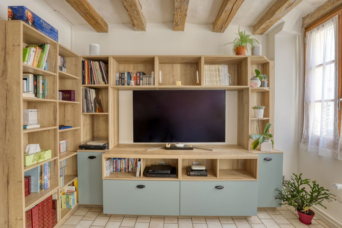 Meuble TV et bibliothèque bois et gris à Bléré 1