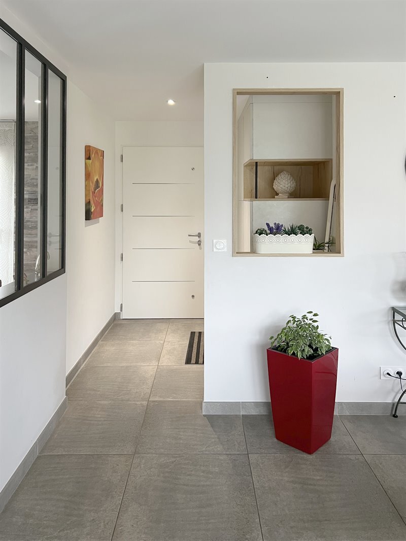 Rangements et placards d'entrée bois et blanc à Bressuire | Raison Home - 5