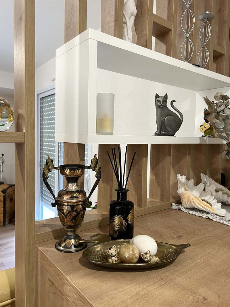 Rangements d'entrée et claustras bois et blanc à Bressuire 6