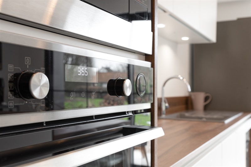 Cuisine contemporaine bois et blanc 7