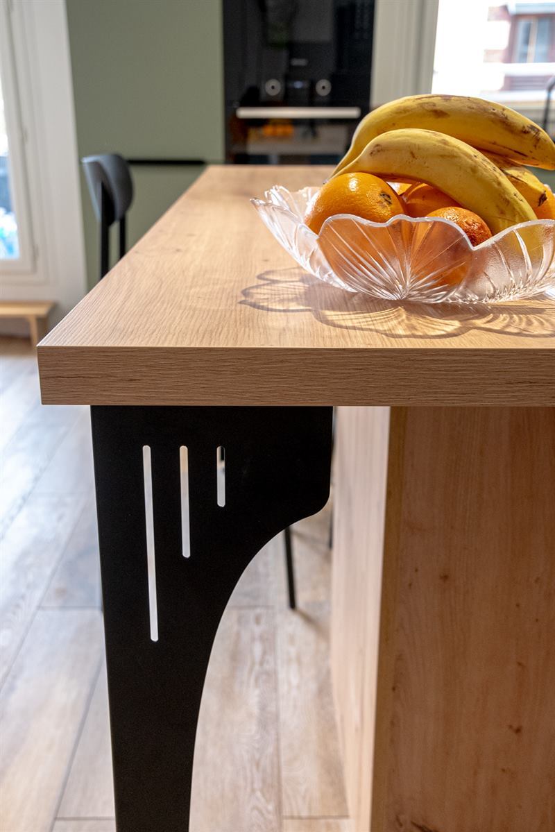 Cuisine contemporaine bois et vert à Le Havre 9