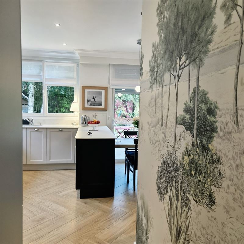 Cuisine fermée de style campagne beige à Le Havre | Raison Home - 8