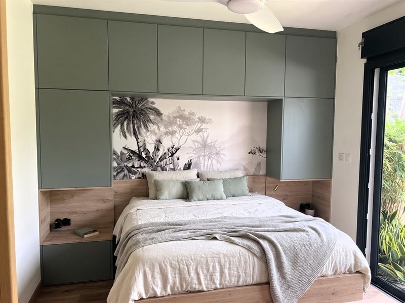 Rangements tour de lit vert à Saint-Paul 1