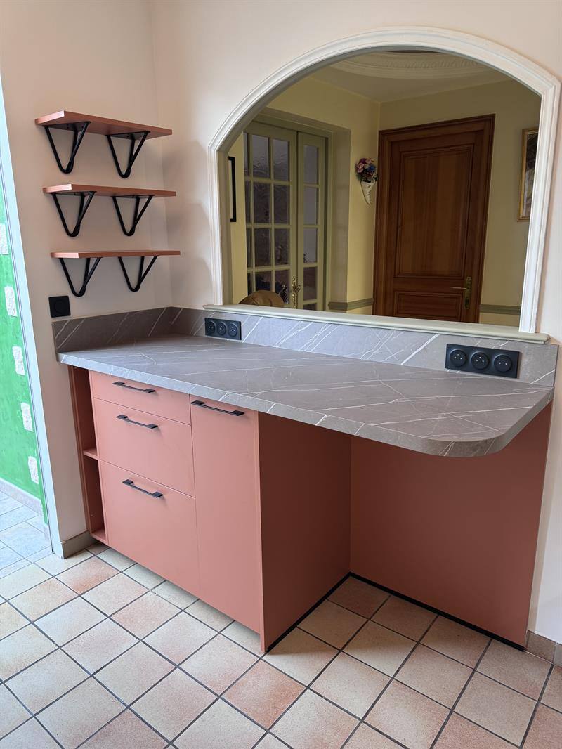 Cuisine fermée de style moderne beige à Savigny-sur-Orge  4