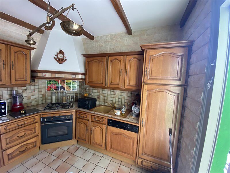 Cuisine fermée de style moderne beige à Savigny-sur-Orge  9