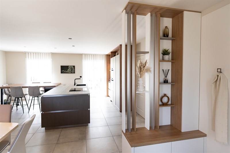 Rangements d'entrée et meuble TV blancs et bois | Raison Home - 2