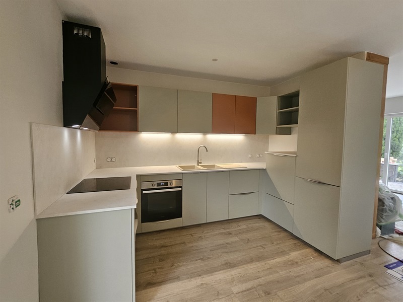 Cuisine ouverte de style moderne  | Raison Home - 2