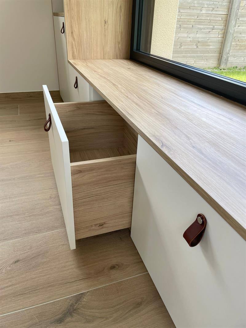 Rangements sur-mesure bois et blanc à Sautron 2