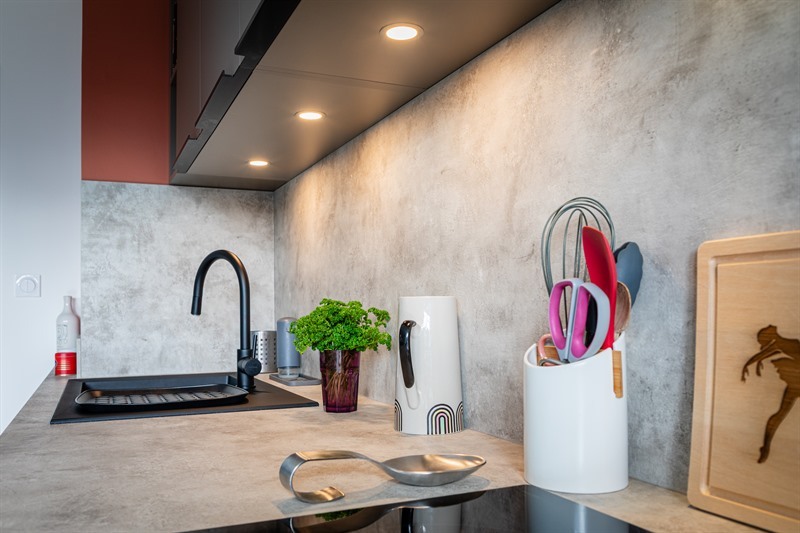 Cuisine moderne de couleur beige 5