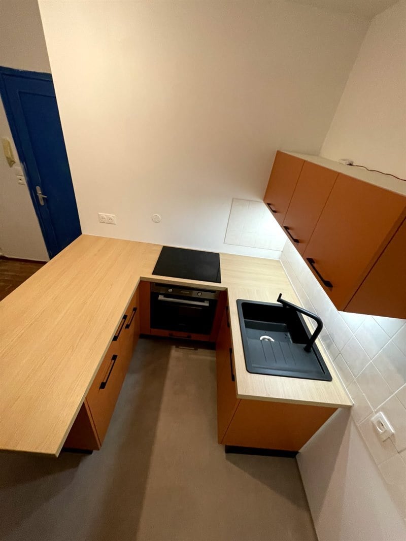 Cuisine en U de couleur orange | Raison Home - 3