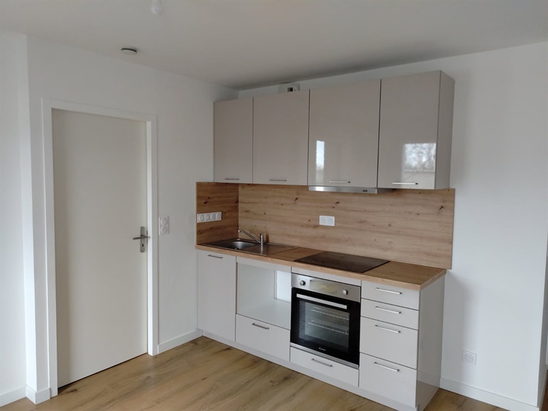 Cuisine ouverte de style moderne à Angers | Raison Home - 2