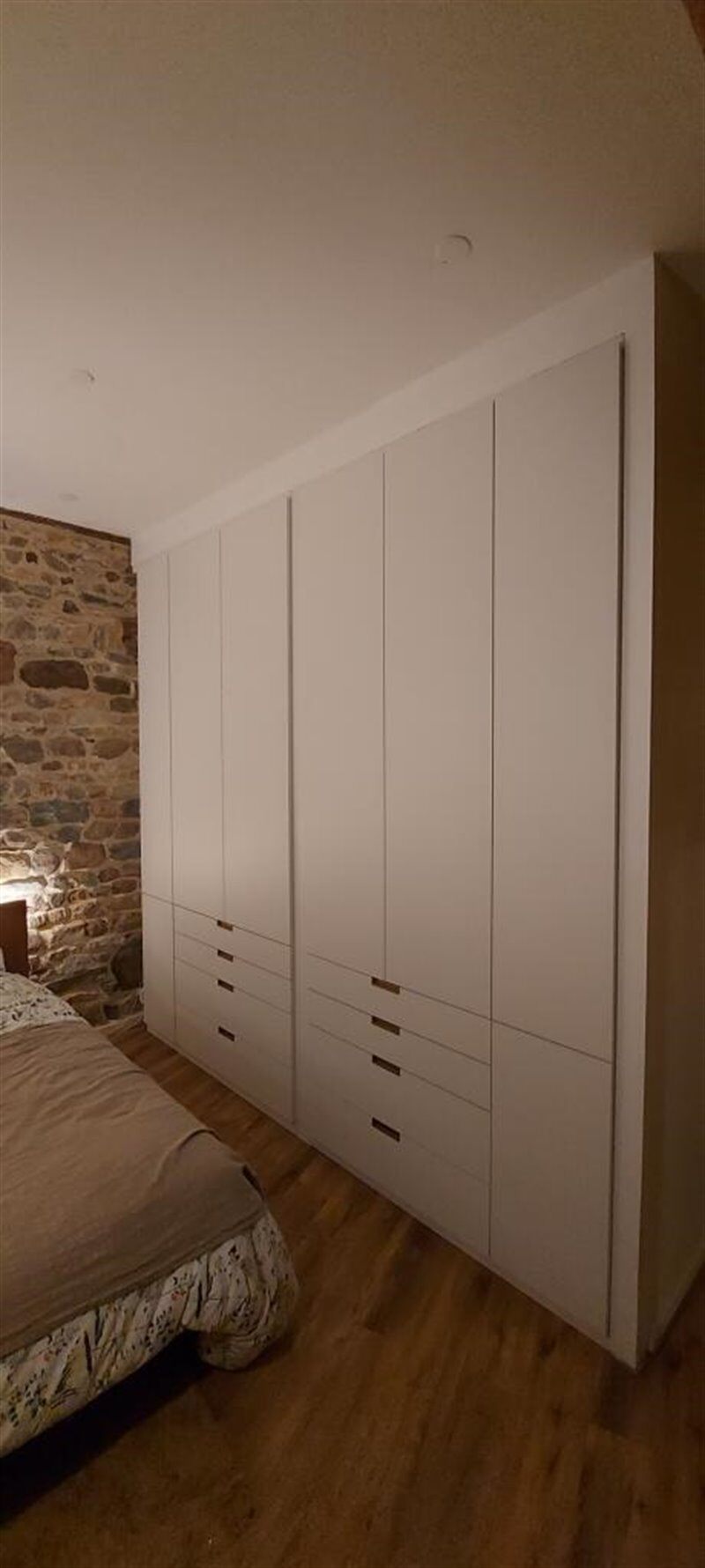 Grand dressing moderne à Legny 1