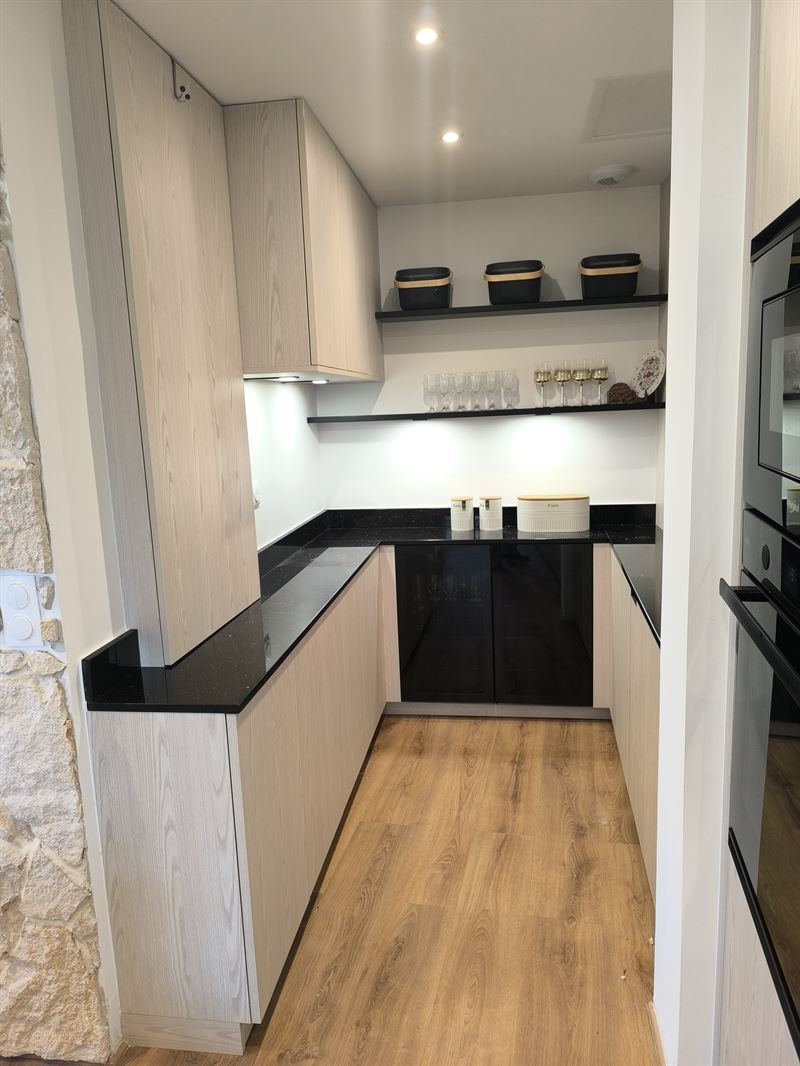 Cuisine ouverte de style nature à Châteauneuf-de-Gadagne | Raison Home - 4