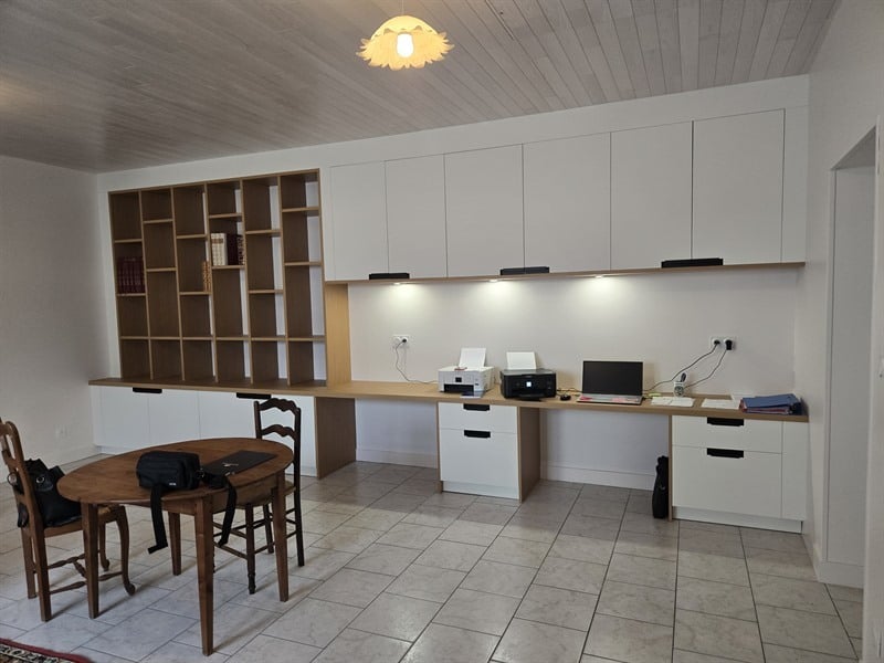 Bureau et espace rangement sur-mesure à Roullet-Saint-Estèphe 1