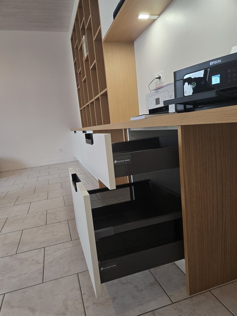 Bureau et espace rangement sur-mesure à Roullet-Saint-Estèphe 2