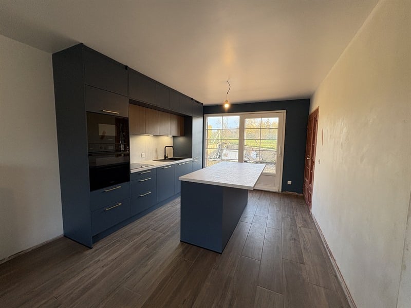 Cuisine à cadre bleue à Bermesnil | Raison Home - 1