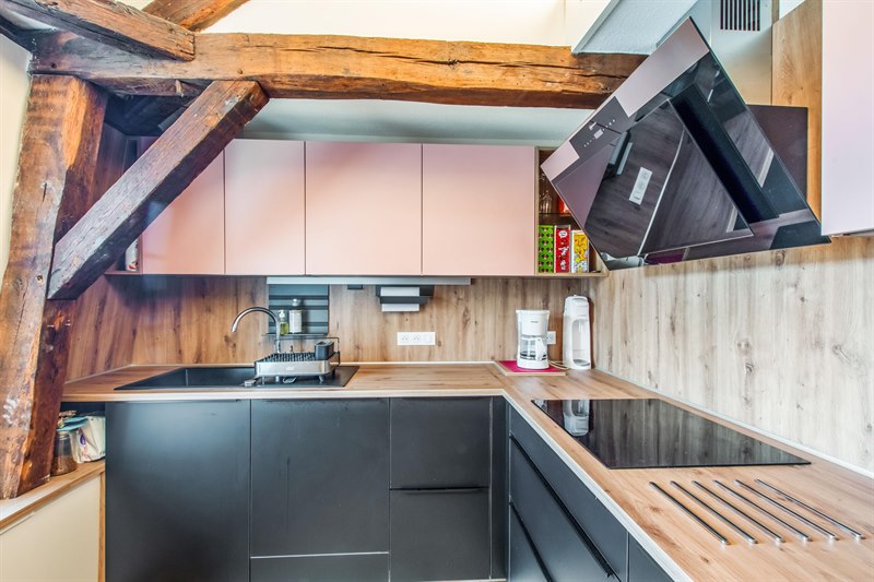 Cuisine moderne rose en forme L 5