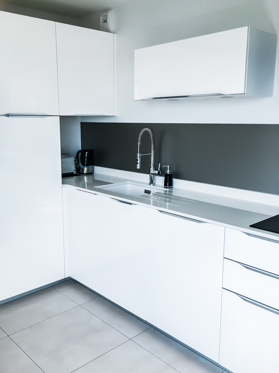 Cuisine design blanche