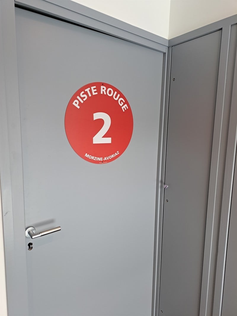 Cuisines modernes dans 3 appartements montagnards chaleureux à Morzine | Raison Home - 2