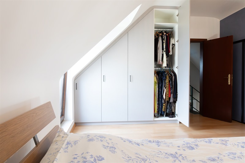 Grand dressing beige à Chapelle-Lez-Herlaimont 1