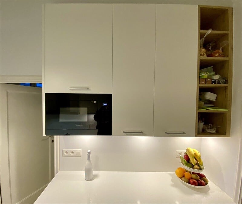 Cuisine moderne bois et blanc à Bruxelles 5