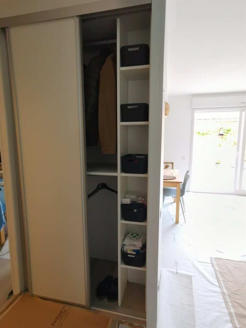 Aménagement d'entrée, sous-escalier, claustra et lave-main à Jarville-la-Malgrange | Raison Home - 6