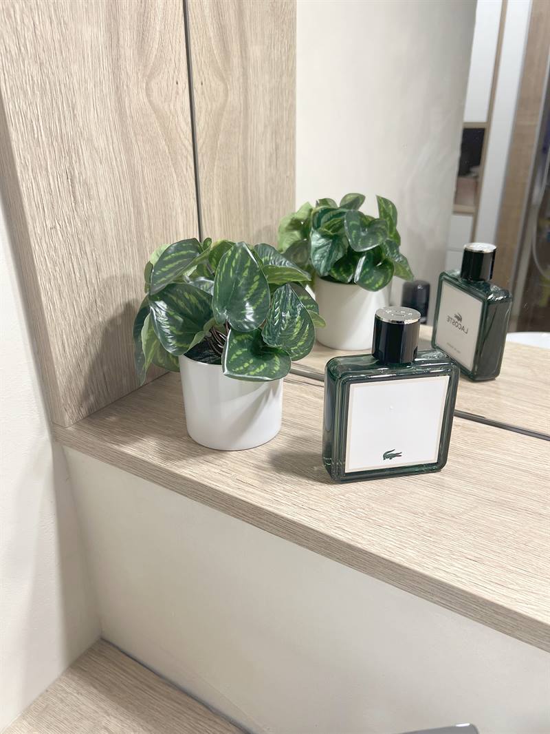 Salle de bain moderne bois et blanc à Beaulieu-sous-Bressuire 4